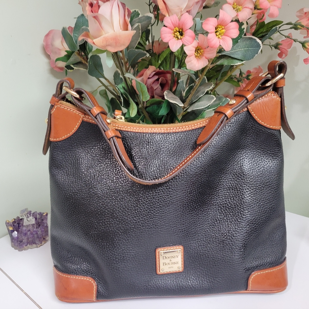 Dooney & Bourke 1975  Pebble Grain Leather Hobo Bag & Wallet Set. - Picture 2 of 13